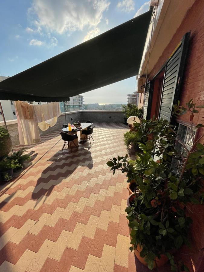 Venus - Cozy Apt With Terrace Vlorë Exteriör bild