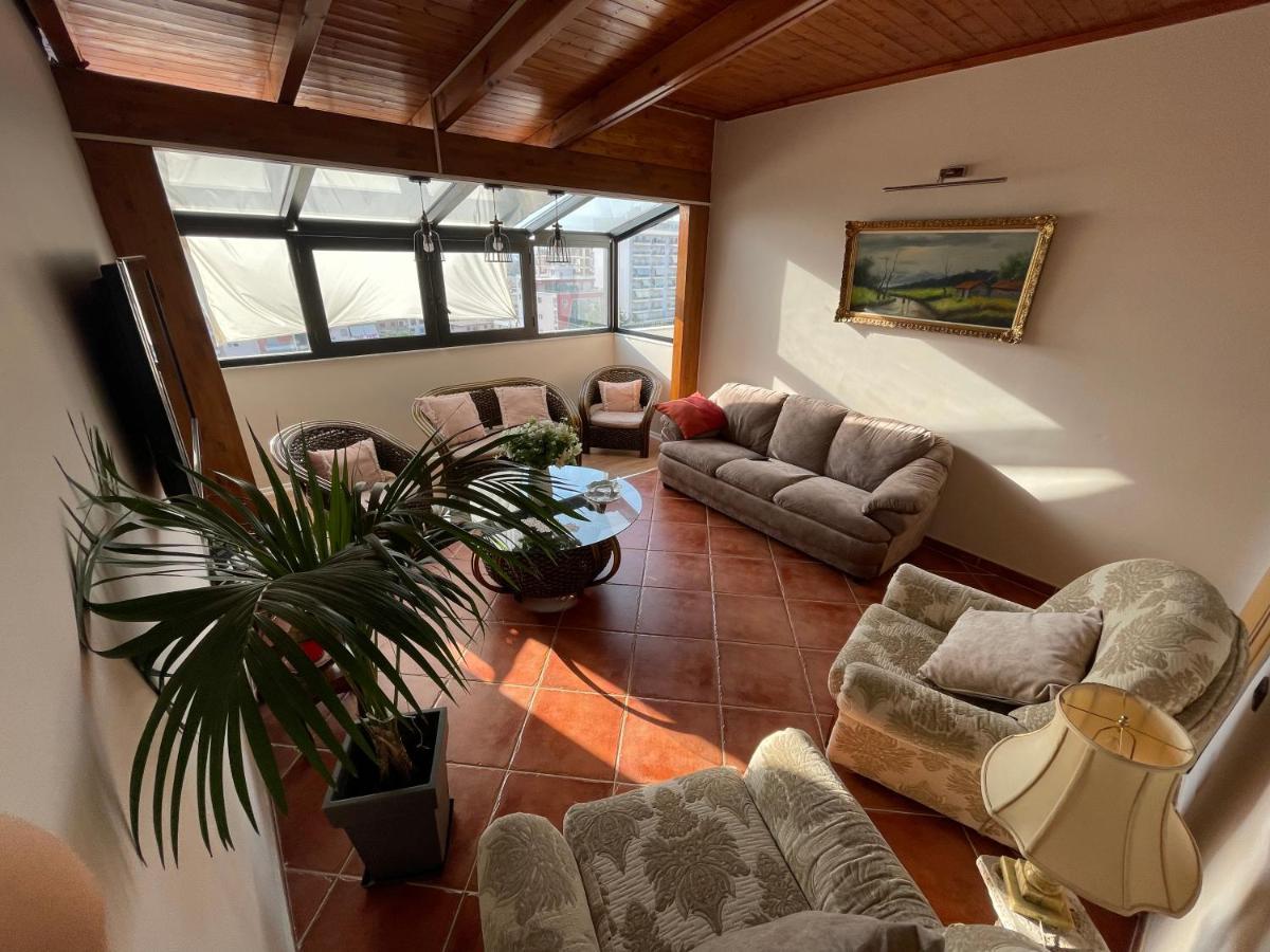 Venus - Cozy Apt With Terrace Vlorë Exteriör bild