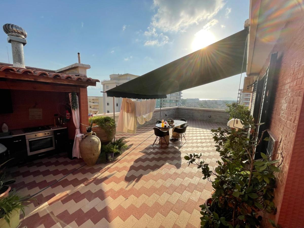 Venus - Cozy Apt With Terrace Vlorë Exteriör bild
