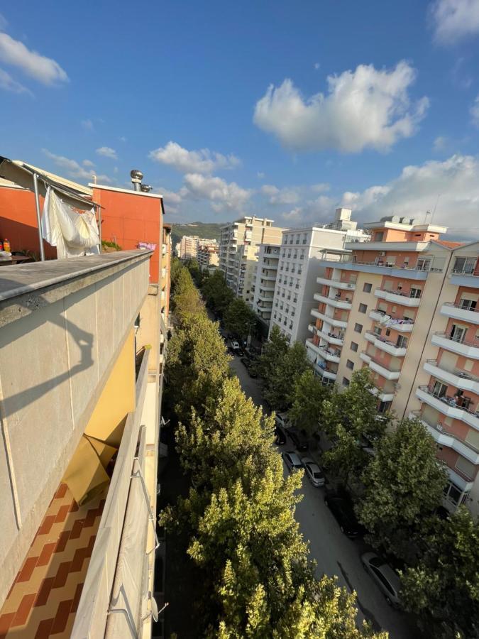 Venus - Cozy Apt With Terrace Vlorë Exteriör bild
