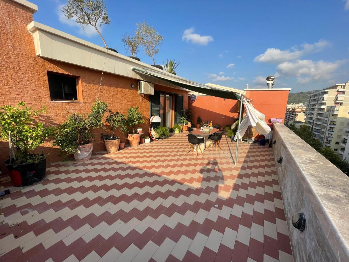 Venus - Cozy Apt With Terrace Vlorë Exteriör bild