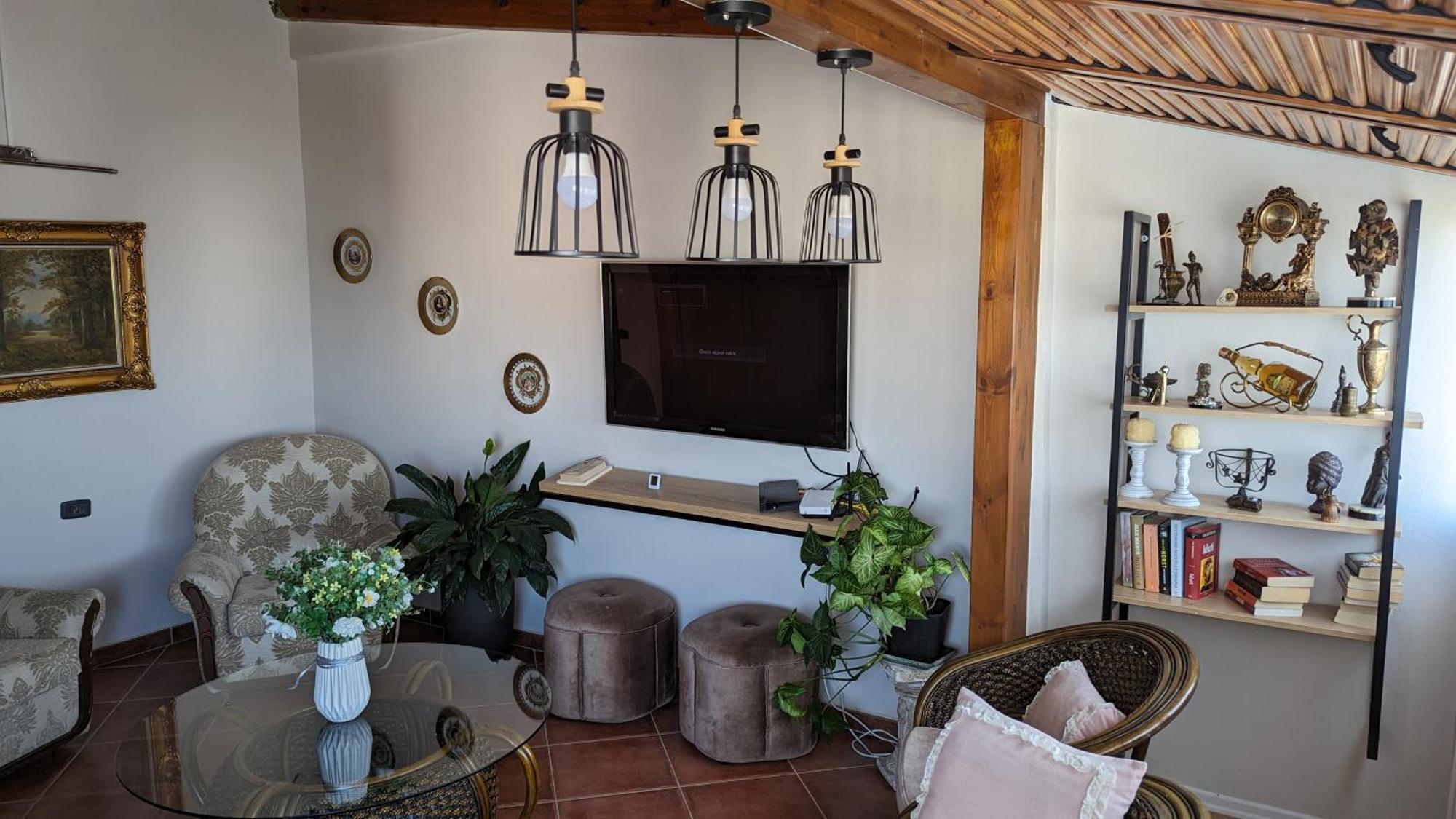 Venus - Cozy Apt With Terrace Vlorë Exteriör bild